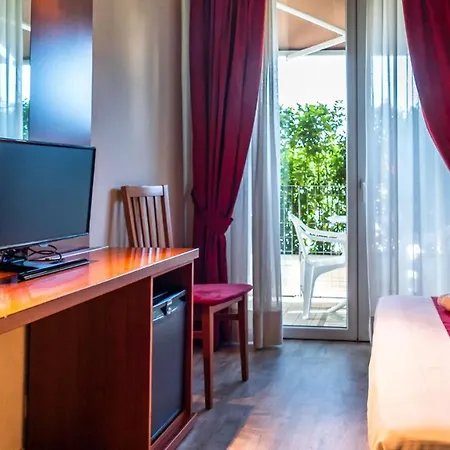 Venezia Park - Enjoy Hotel 3*